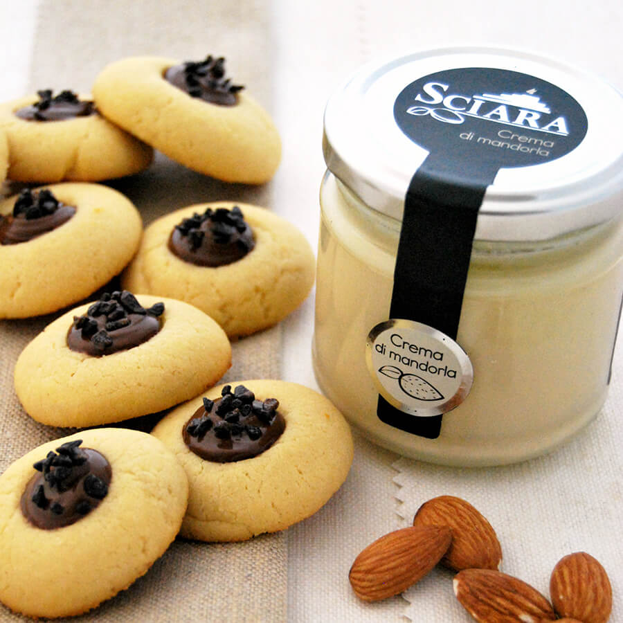 Mandorlotti con la Crema di Mandorla Sciara Bronte