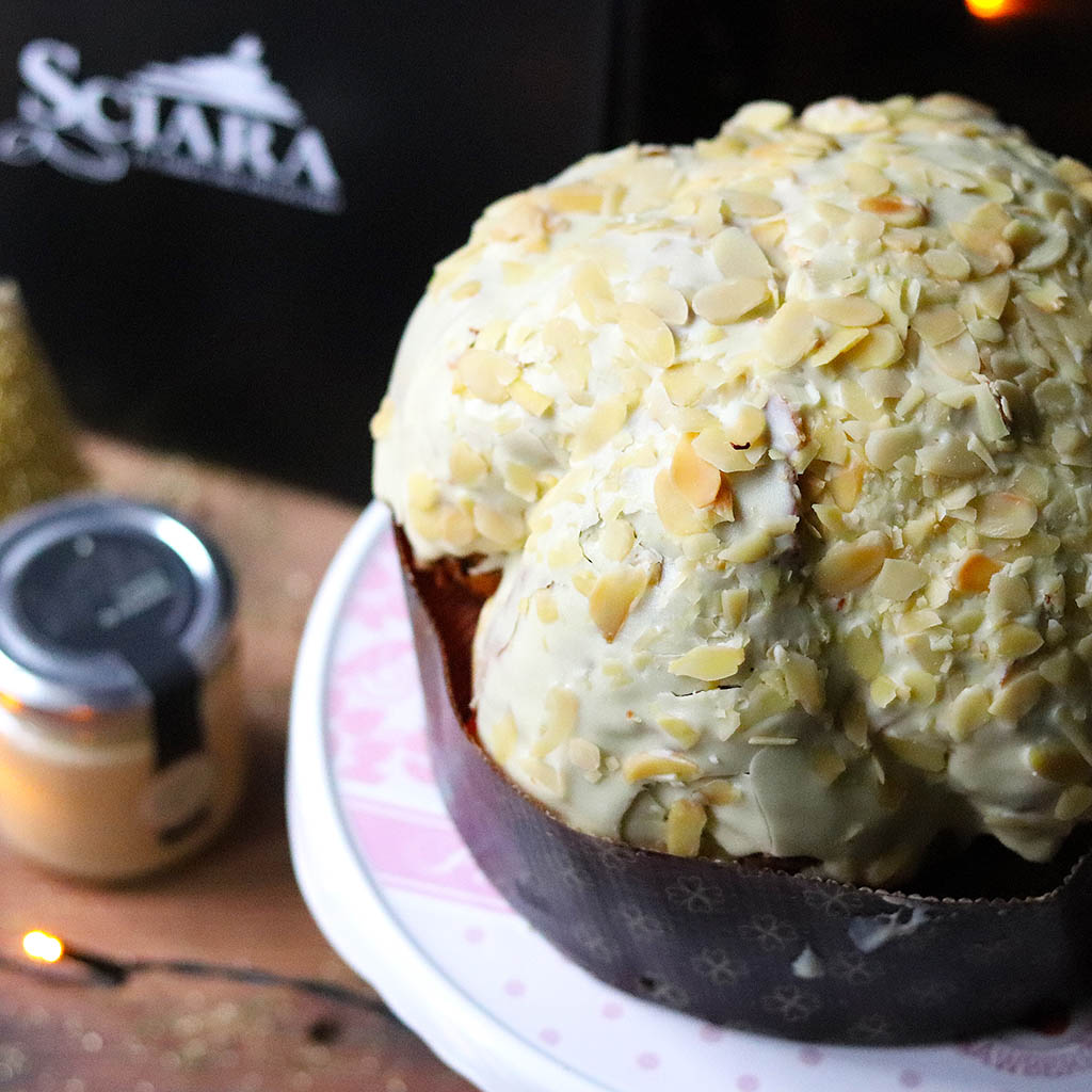 Panettone alla Mandorla Sciara Bronte
