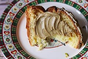 panettone artigianale al pistacchio di Sciara, Bronte